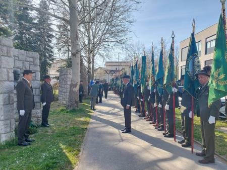 2_Pozdrav praporščakov